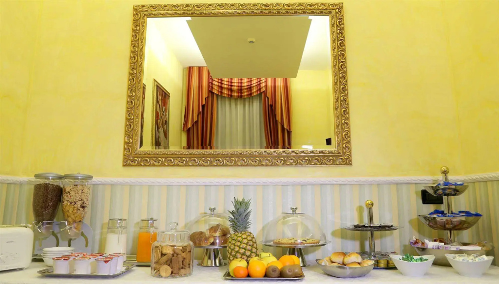Hotel photo 12