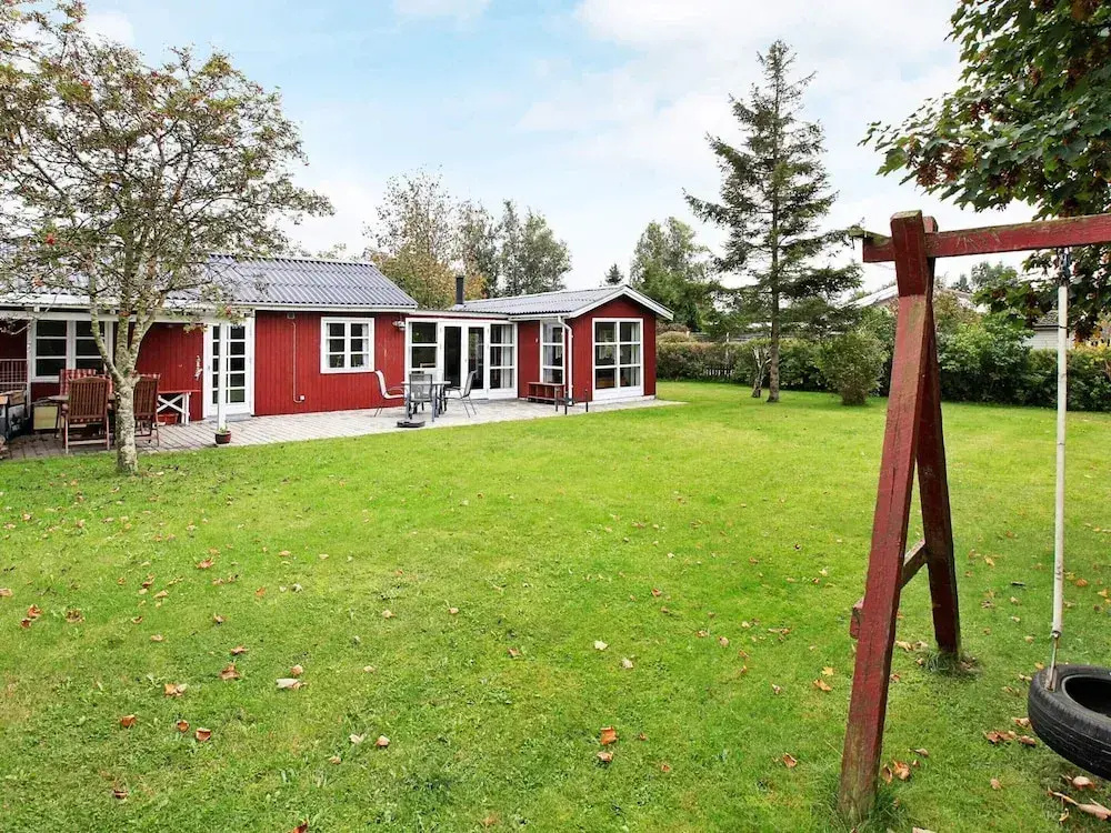 6 Person Holiday Home in Store Fuglede - фото 14