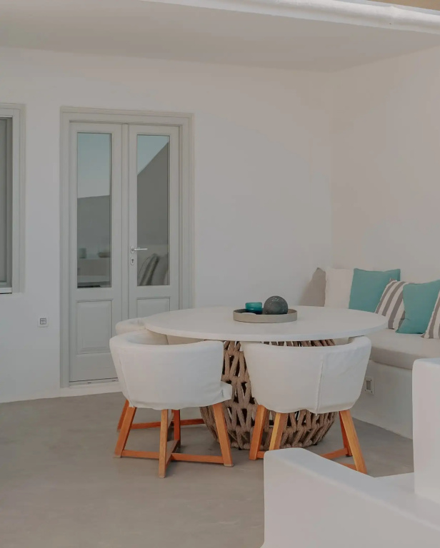 Grand Villa