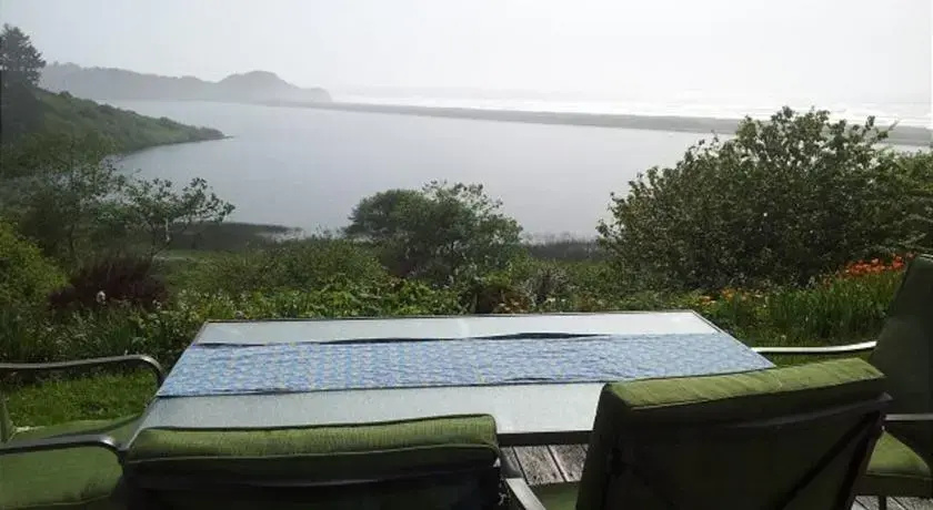 Freshwater Lagoon Retreat
