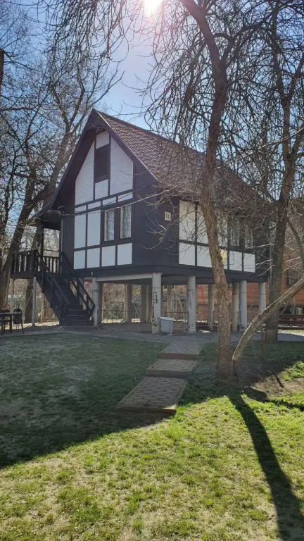 Standard Cottage