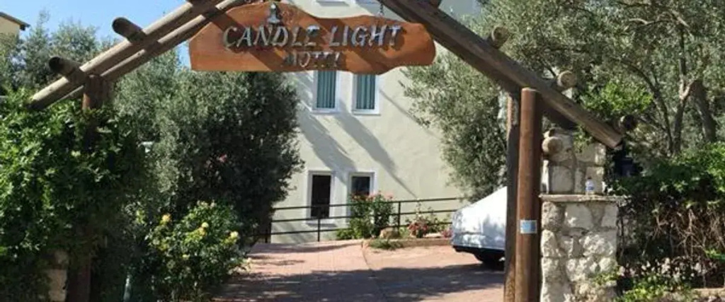 Candle Light Motel