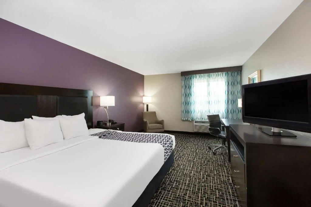 La Quinta Inn & Suites by Wyndham Blue Springs - Chambres