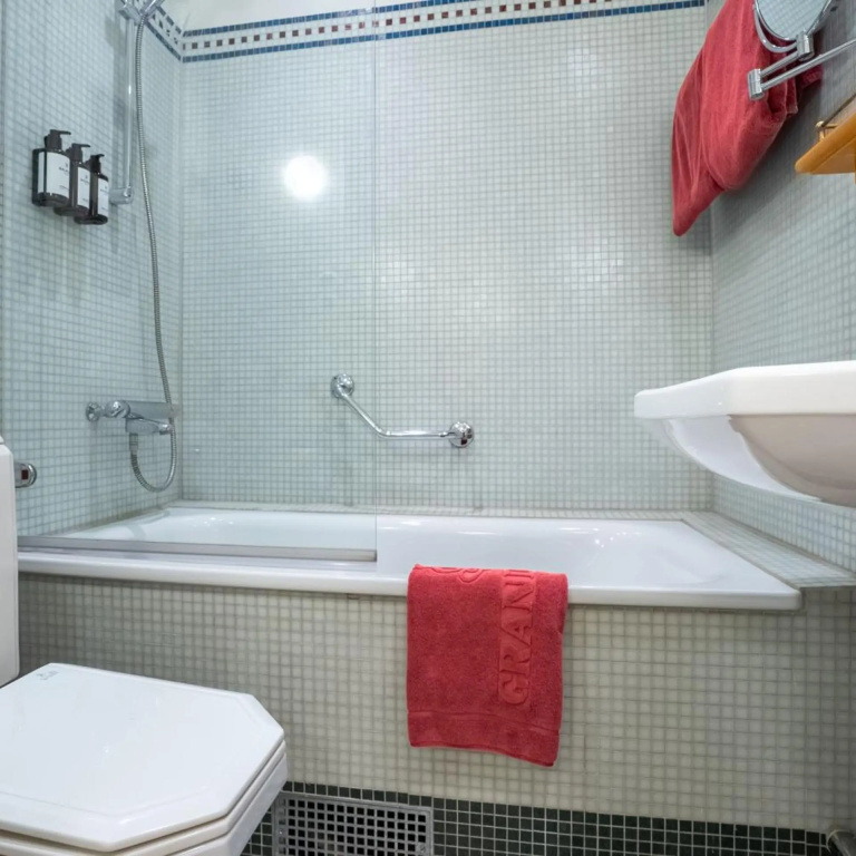 Hotel photo 30