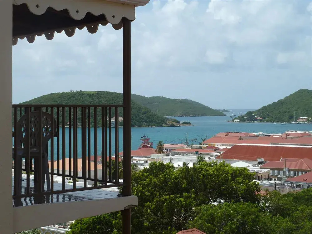 Beach & Waterfront