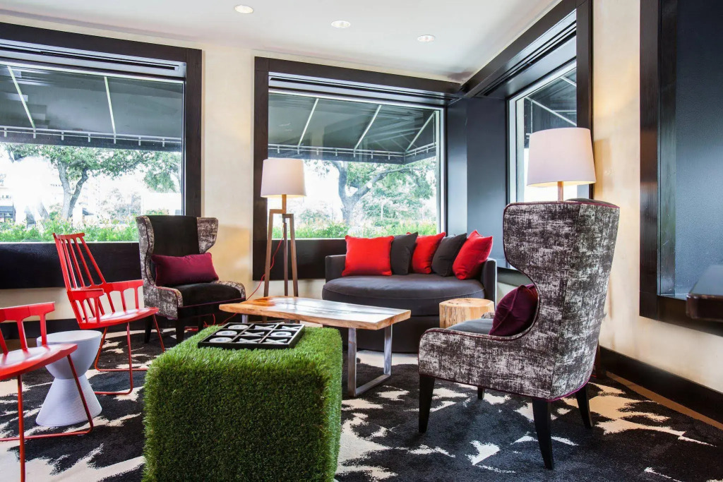 Hotel Derek — фото 2