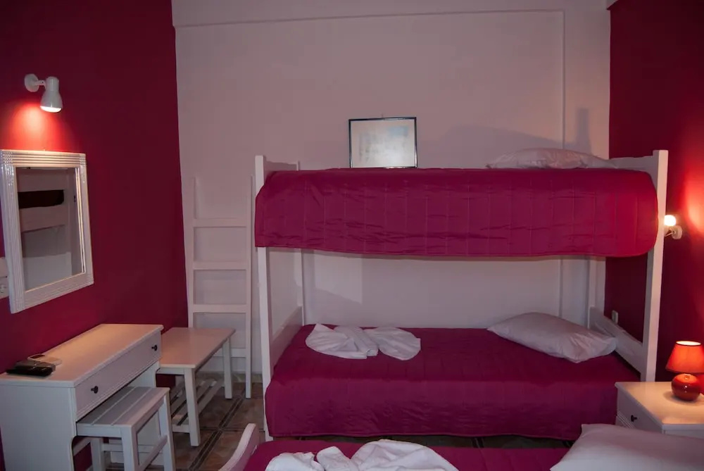 Standard Quadruple room with view