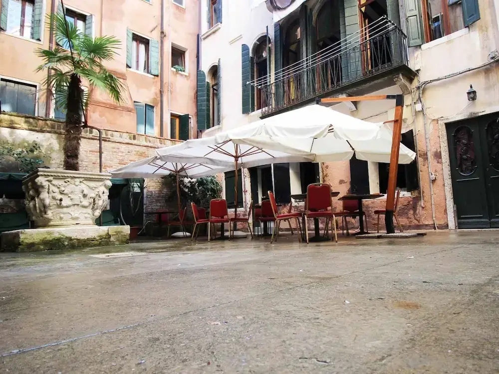Hotel photo 11