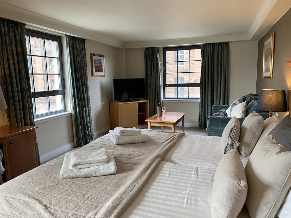 Glasgow Argyle Hotel, BW Signature Collection Room Type - Superior Quadruple room