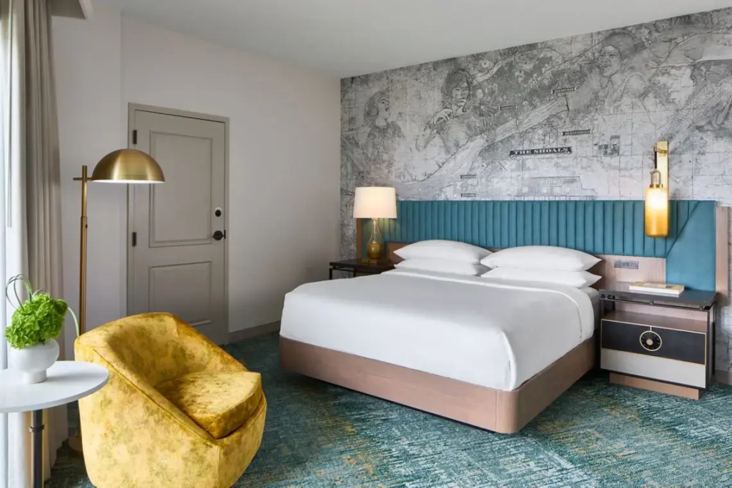 Double Suite with balcony and with pool view (full double bed)