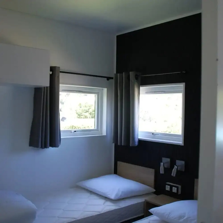 3 Bedrooms Deluxe room