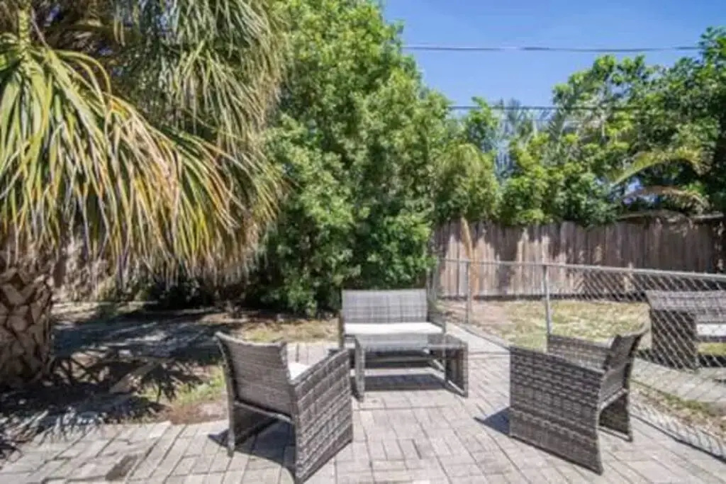 5144 Duplex in Oakland Park