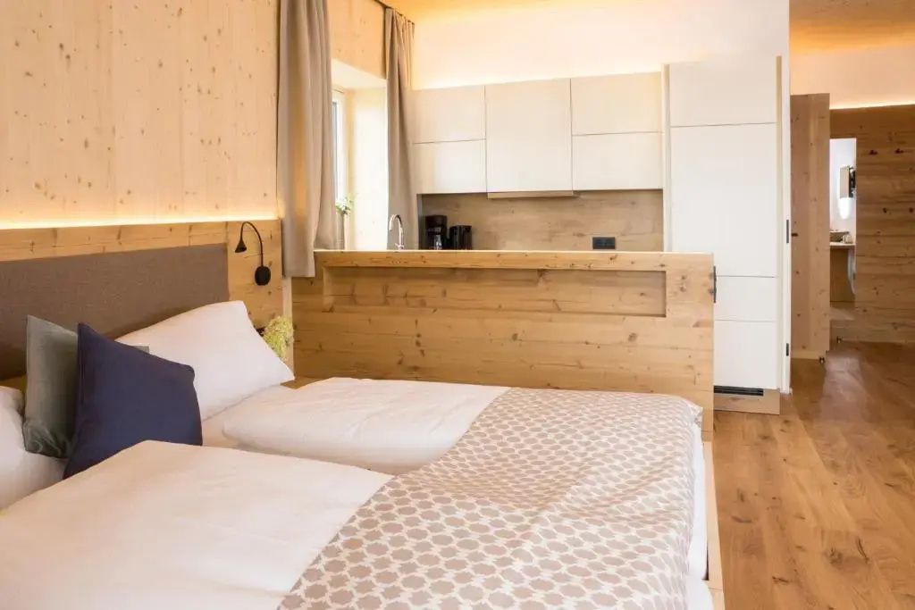 2 Bedrooms Apartment