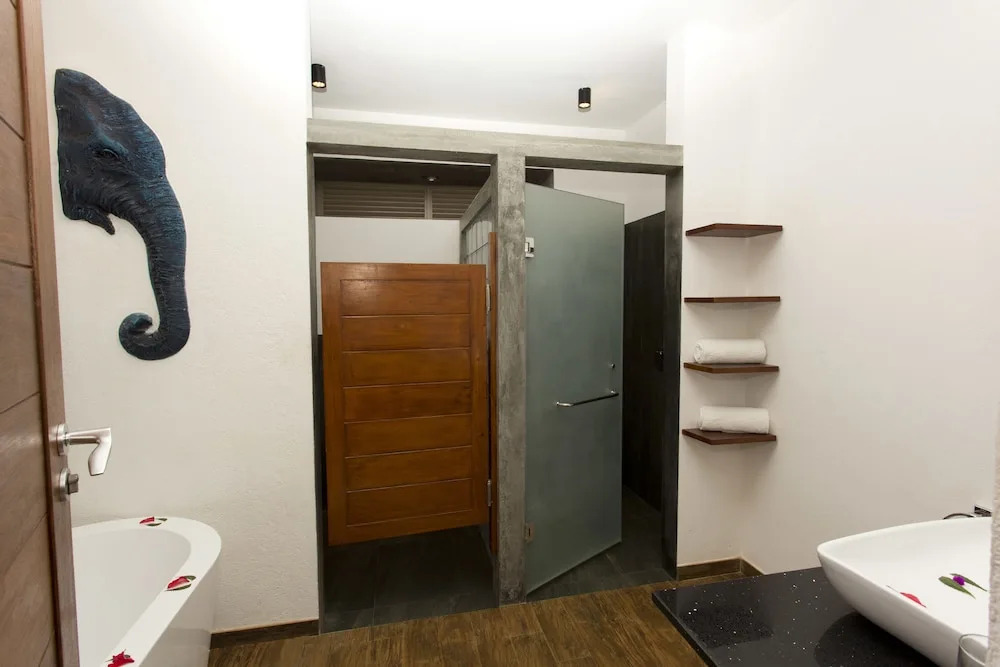 Aliya Resort And Spa