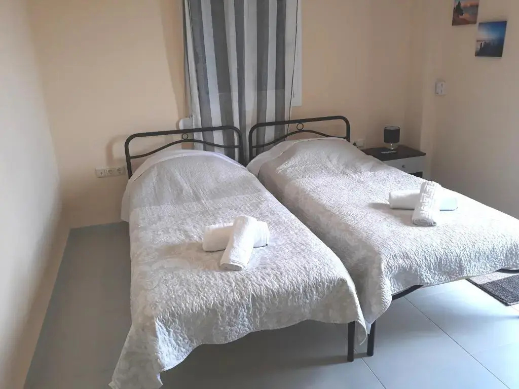 Standard Quadruple room with sea view