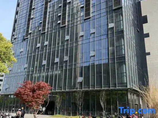 Boyue Qingya Homestay (Nanjing Luhe Wandaguangchang)
