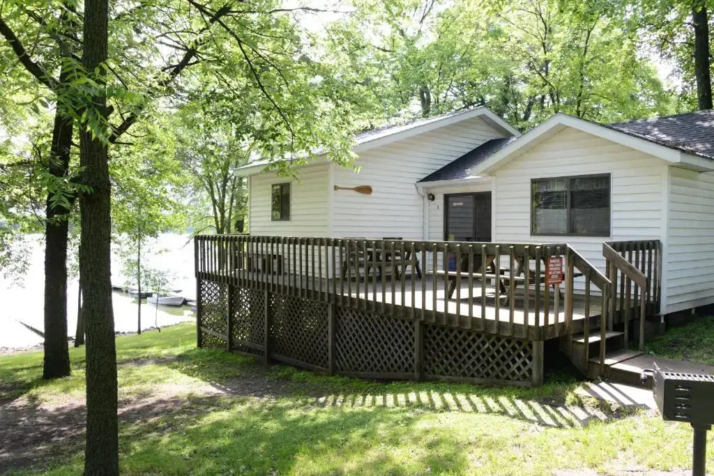 3 Bedrooms Cottage