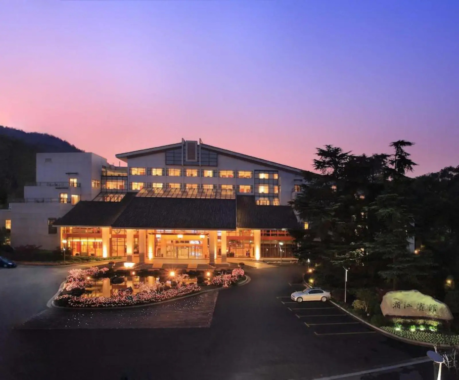 Zhejiang Hotel - фото 8