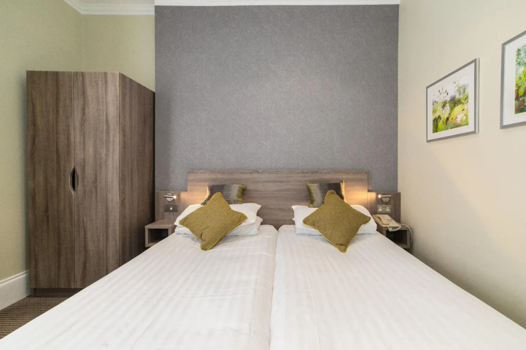 Phoenix Hotel Room Type - Double Room
