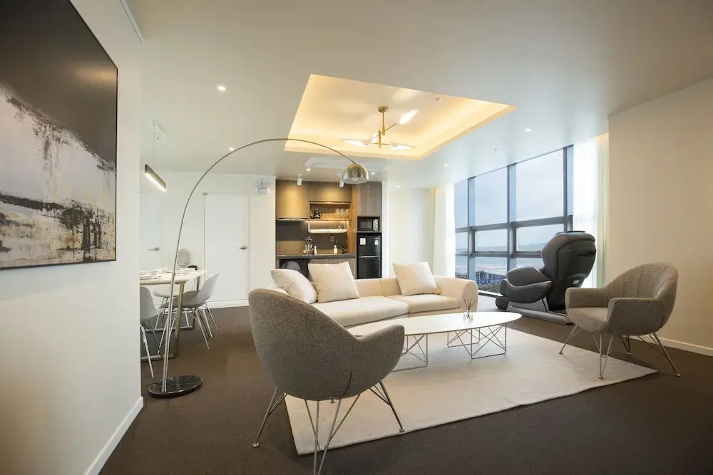 Lobby & Reception