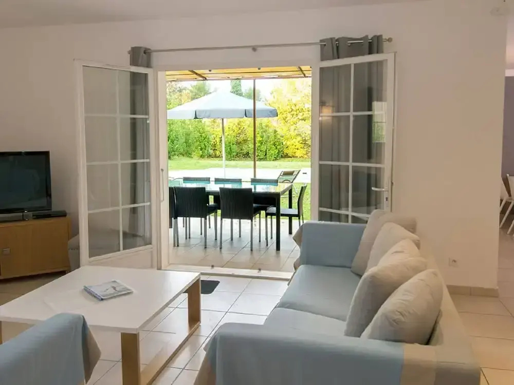 Voir la photo 2 — Luxury Provencal Villa With AC, in Charming Luberon Region