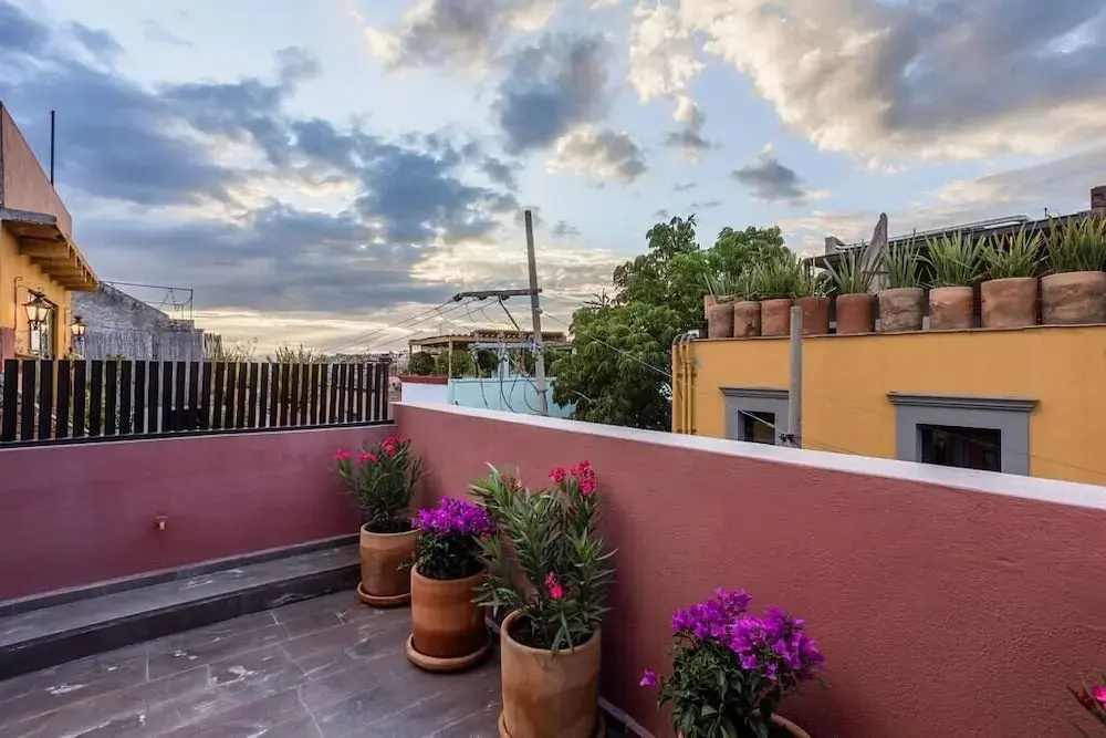1BR Rooftop King Suite Casita in Centro