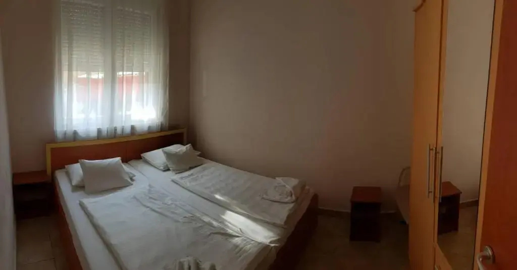 Beach Hotel - Chambres