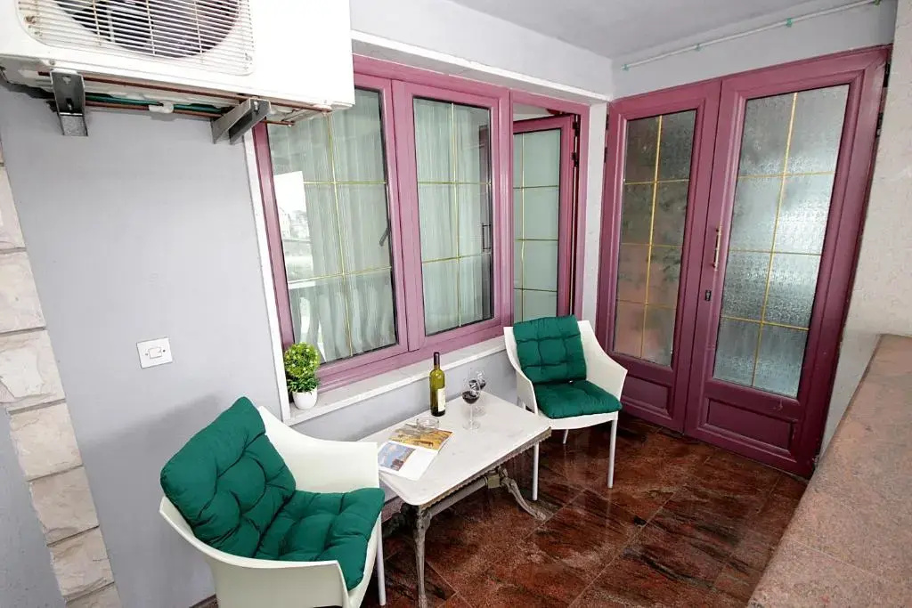 Deluxe Double room with sea view (full double bed)
