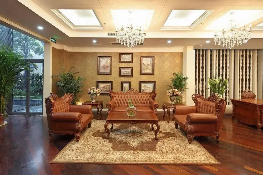 Lobby & Reception