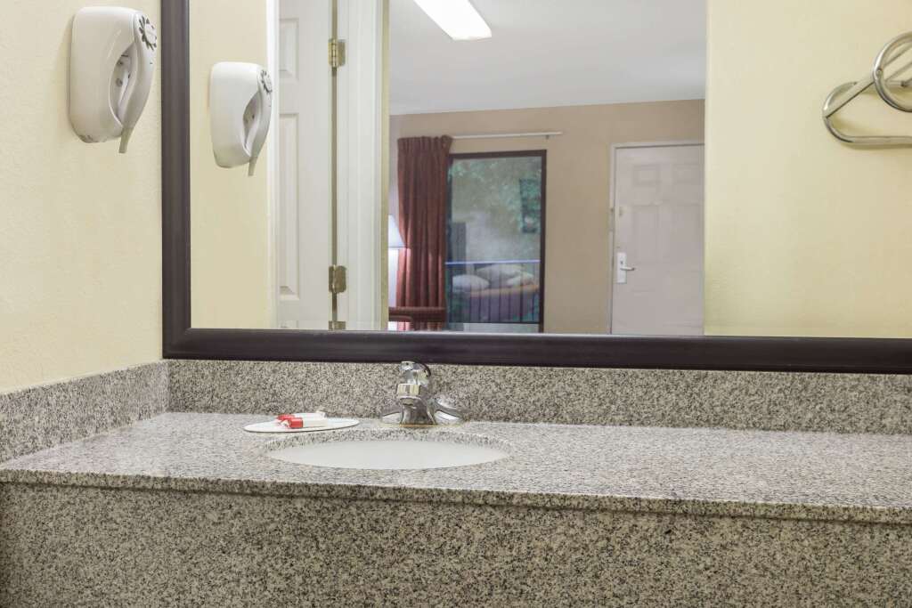 Image 10
