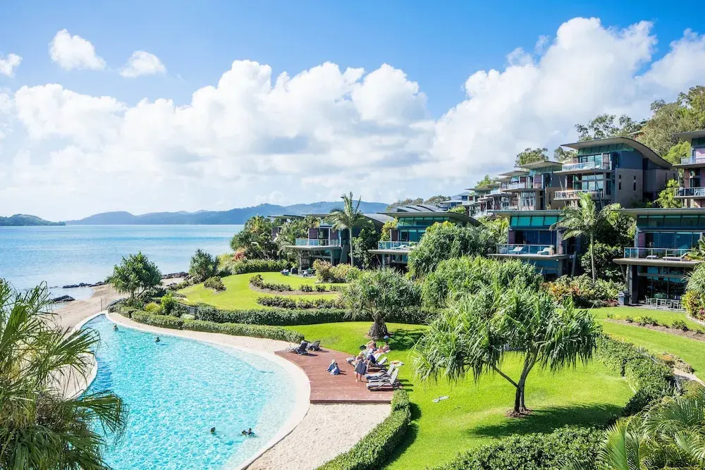 Yacht Club Villa 33-Serenity-Ocean Views with Golf Buggy