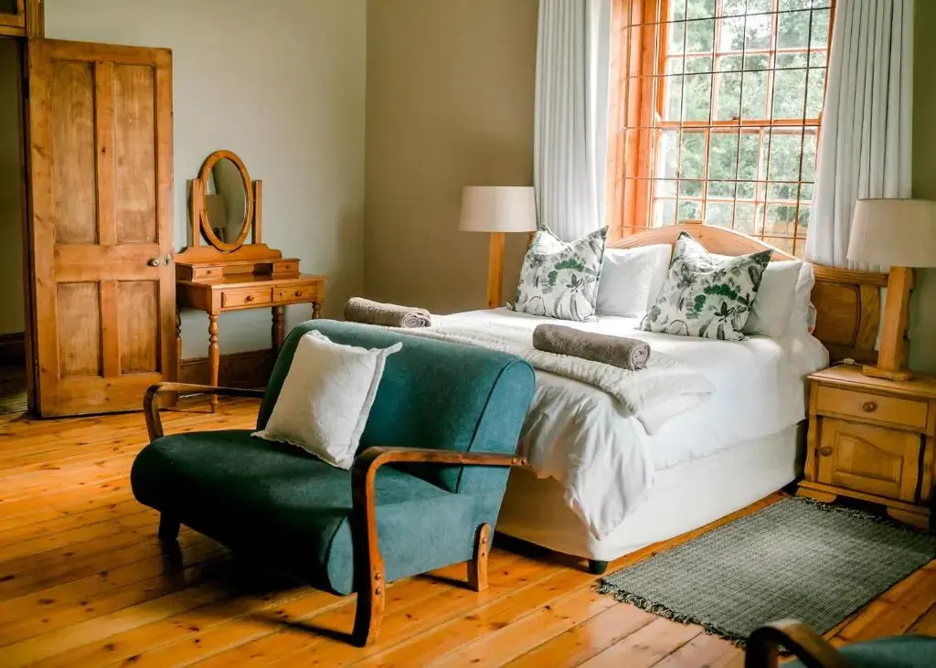 4 Bedrooms Cottage