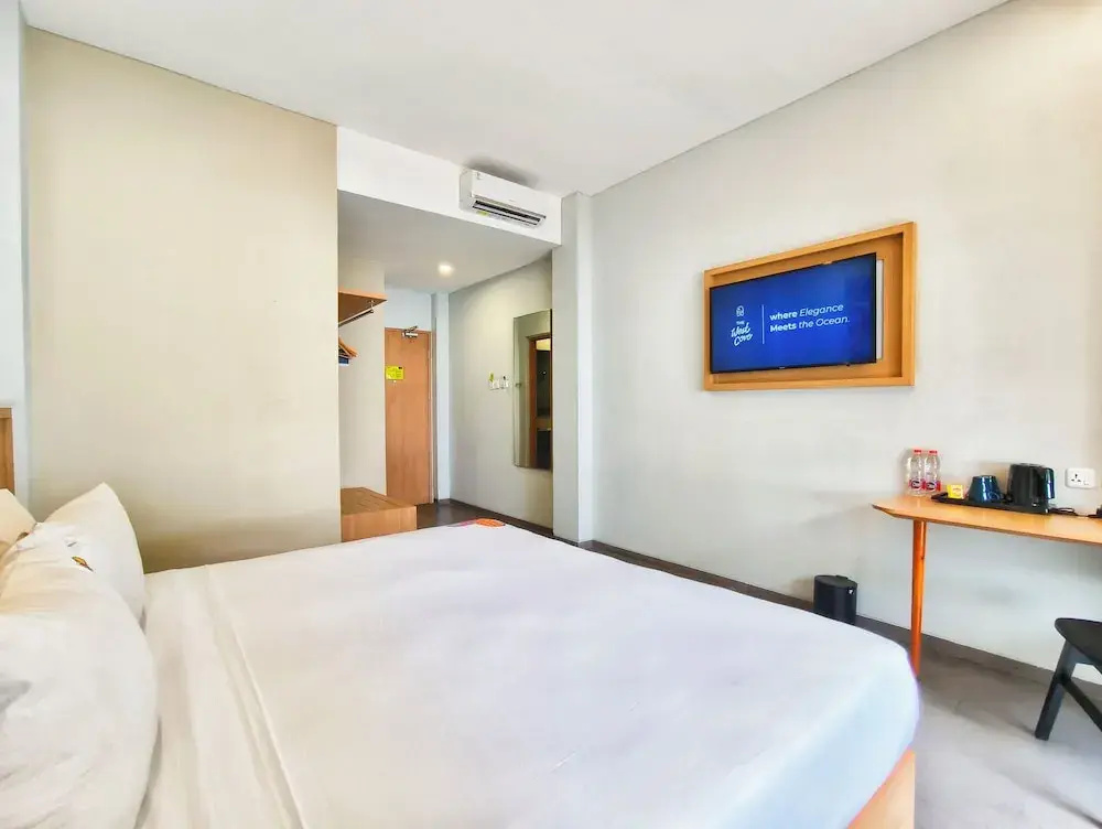 Deluxe Double room beachfront (full double bed)