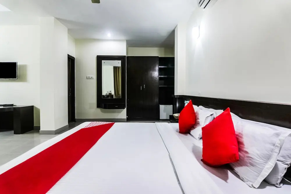 OYO 26683 Earl Grey Hotel — фото 4