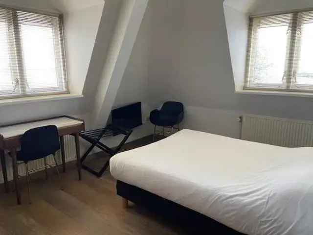 Hotel Café Restaurant Monopole - Chambres