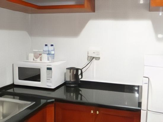 Al Diar Capital Hotel