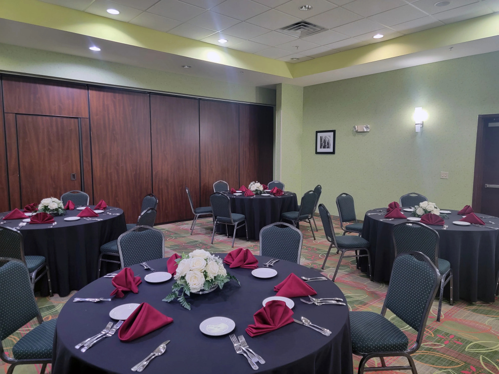 Holiday Inn Garland by IHG - Général