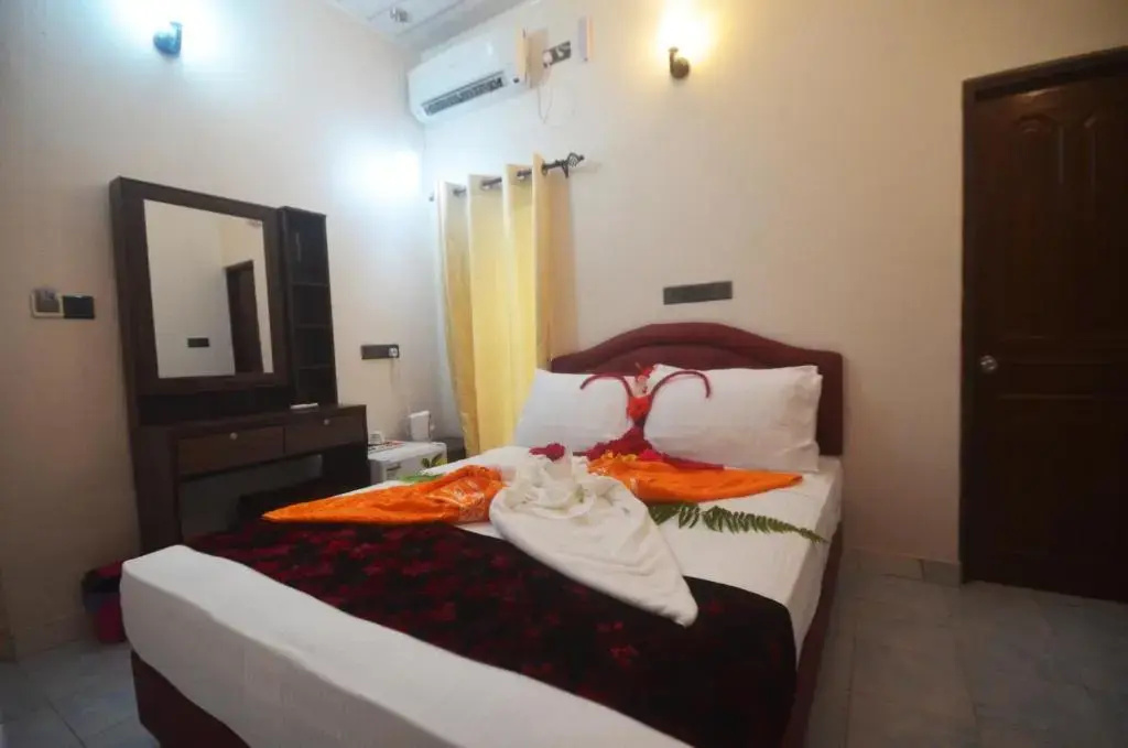 Standard Double room (full double bed)