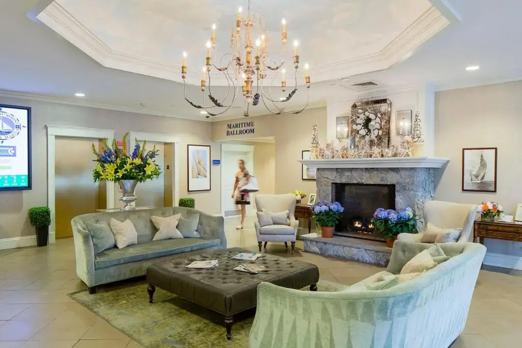 Salem Waterfront Hotel & Suites by null