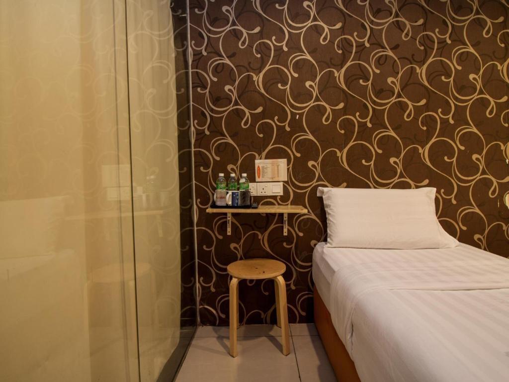1 Hotel Taman Connaught