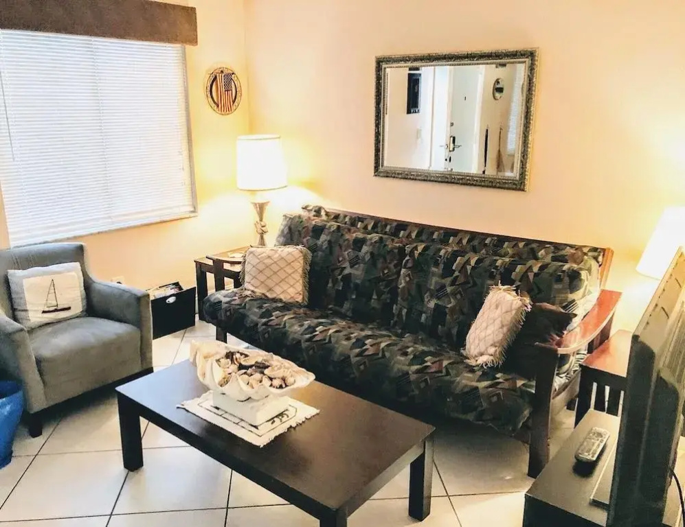 St.Pete Beach Condo - 5 Min Walk to Beach
