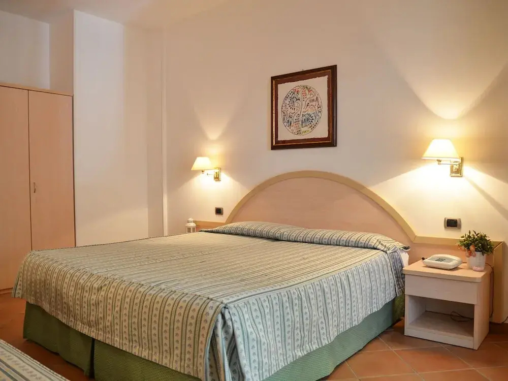 Standard Double room with balcony and with garden view (full double bed)
