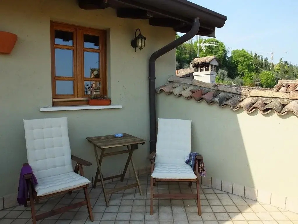 Balcony & Terrace