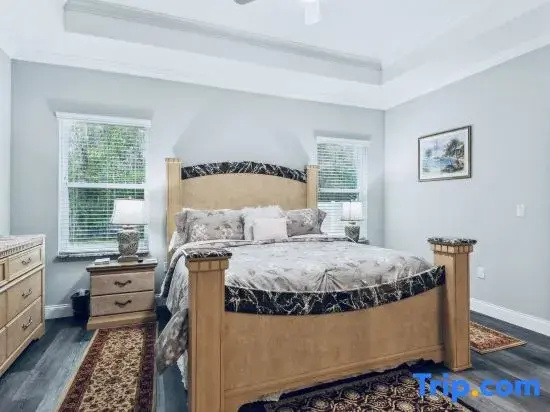 Spectacular NEW Home with lots of parking Exit 284