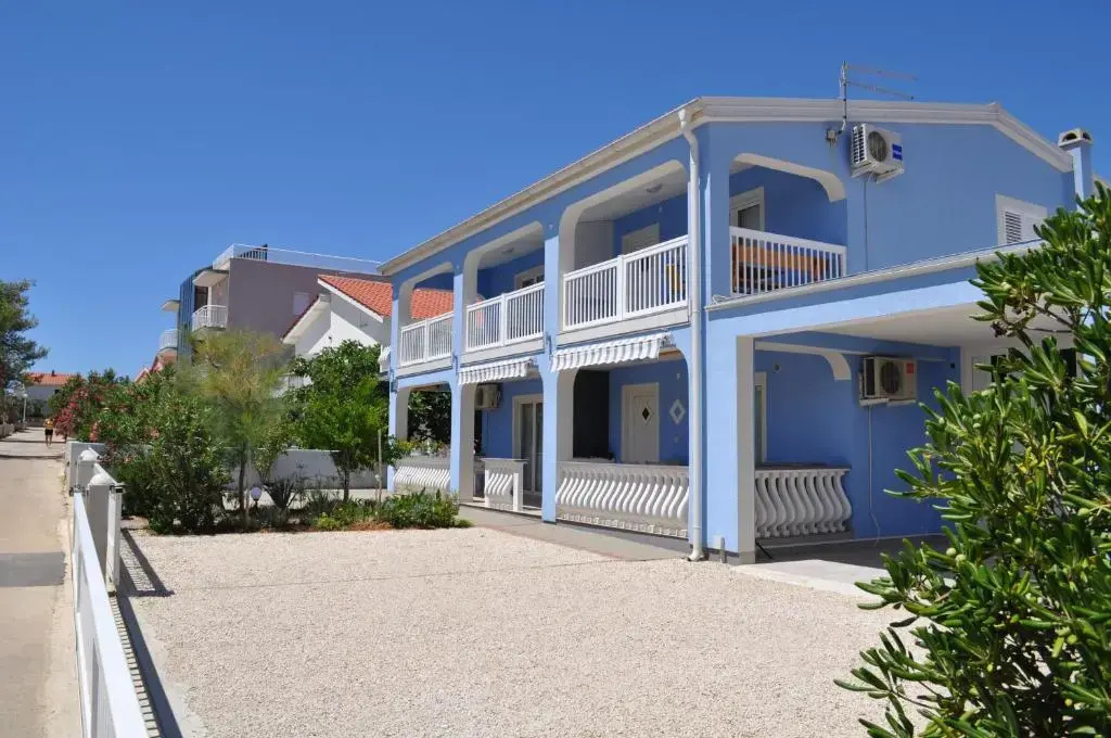 Marina Apartments