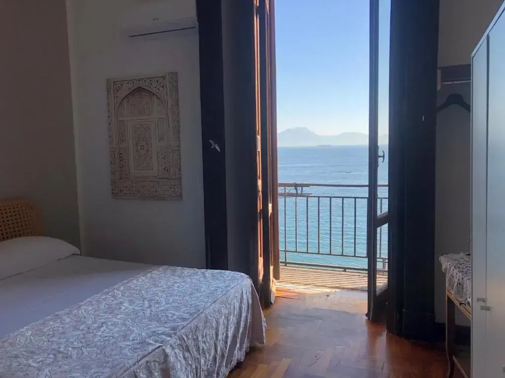 Standard Double room with sea view (full double bed)
