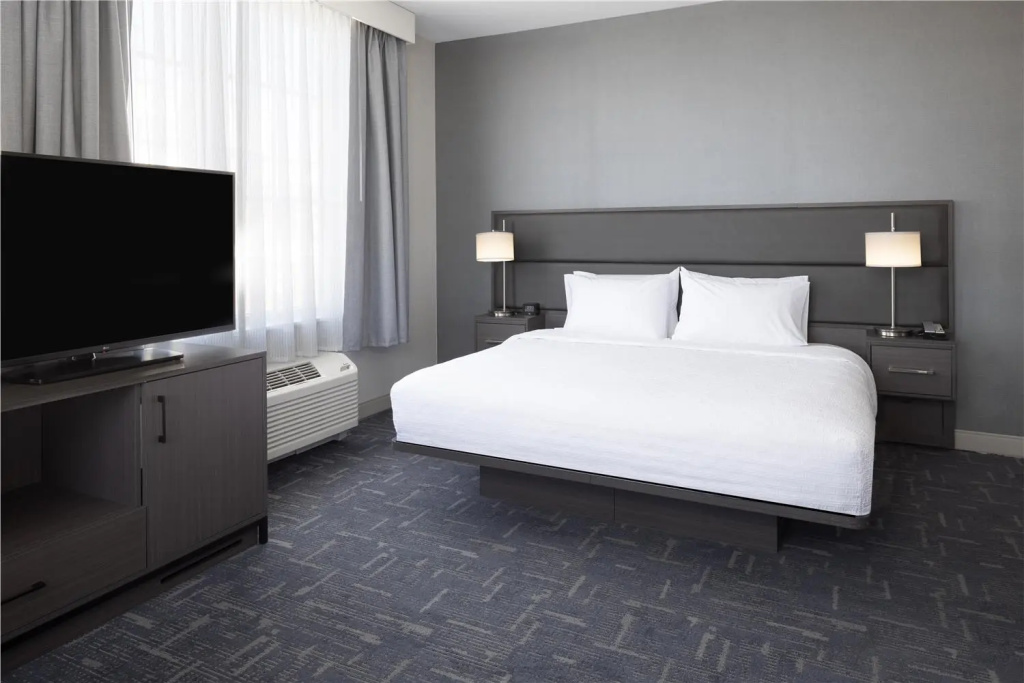 Hampton Inn & Suites Portsmouth Downtown - Chambres