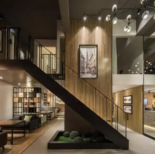 Lobby & Reception