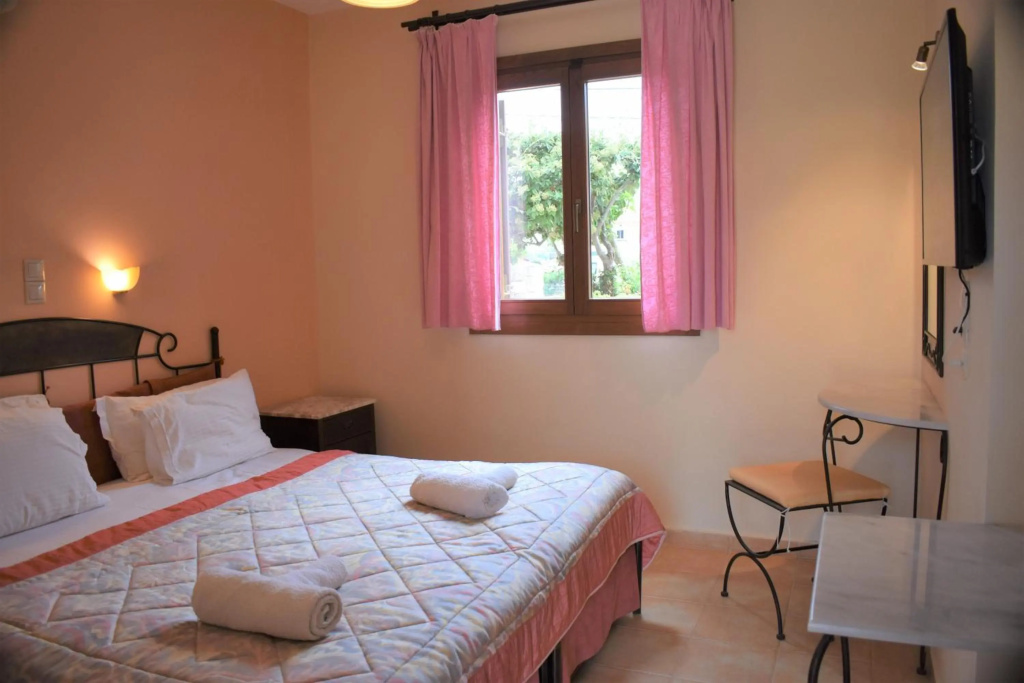 Melidron Hotel — 4