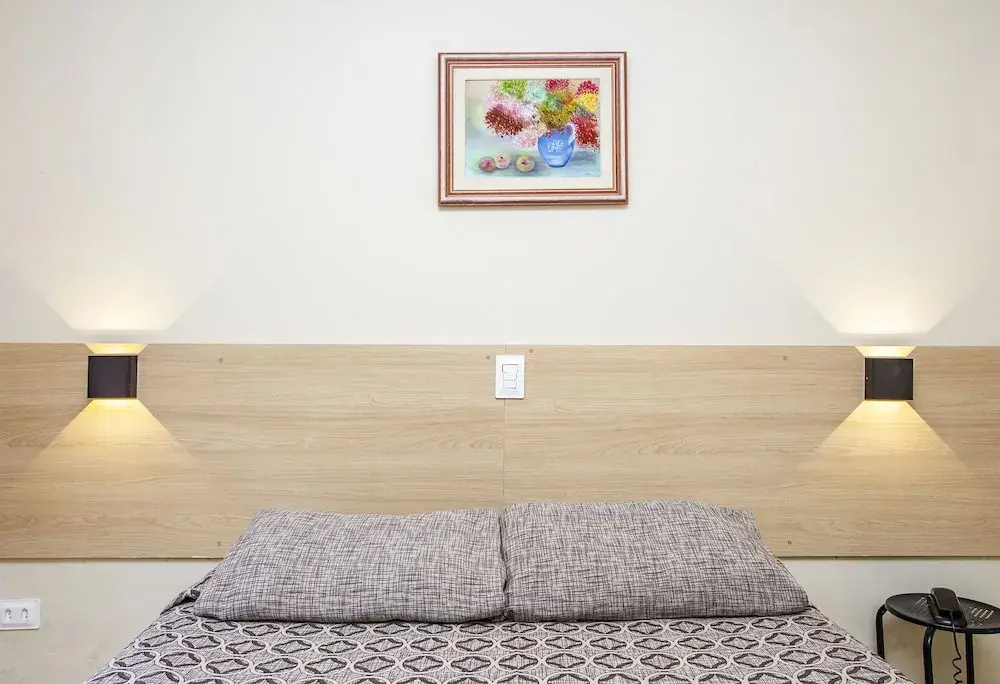 Economy room